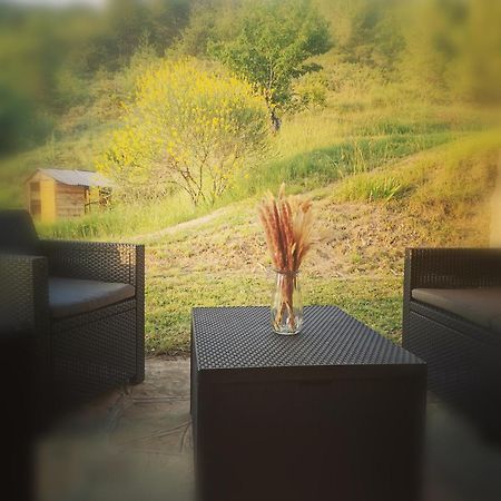 Charmant Appartement Dans Corps De Ferme Aiglun Aiglun  Zewnętrze zdjęcie